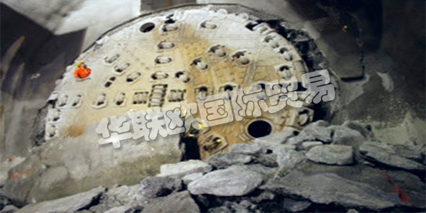 德國VMT主要產品：VMT視覺控制器、傳感器等。VMT的開始在Herrenknecht AG集團內，Dipl.-Ing。(FH)Manfred Messing于1994年4月8日成立了一個兩人測量員辦公室，這是VMT歷史的開始。目前，VMT在Bruchsal |德國總部雇傭了200名員工，在4大洲擁有5家子公司。